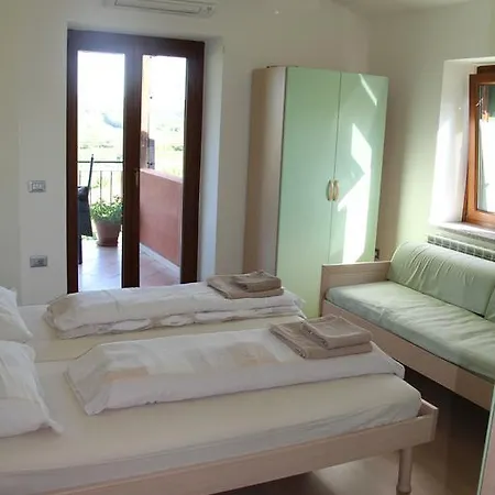 Zoi Apartman Dobrovo