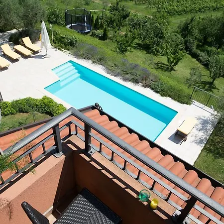 Zoi Apartman